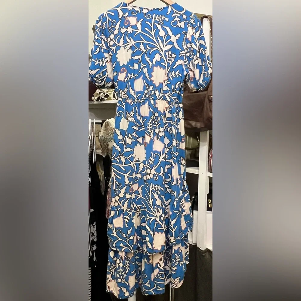 Knox Rose -NWOT - Blue and White Slight Puff Sleeve Wrap Midi Dress - S - Picture 2 of 5